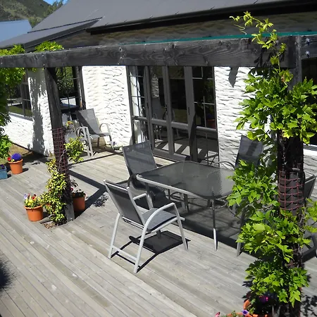 Criffel Peak View Bed And Breakfast-2